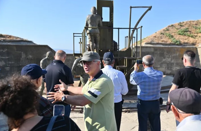 Manisalı Gazi ve Şehit Aileleri Çanakkale’de Tarihi Anları Yaşadı