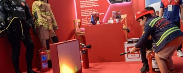 İzmir’de Yangın Söndürme Eğitimi Sanal Gerçeklikle Buluşturuldu