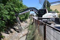 Manisa Fevzi Çakmak Mahallesi’nde Sulama Kanalları Temizleniyor