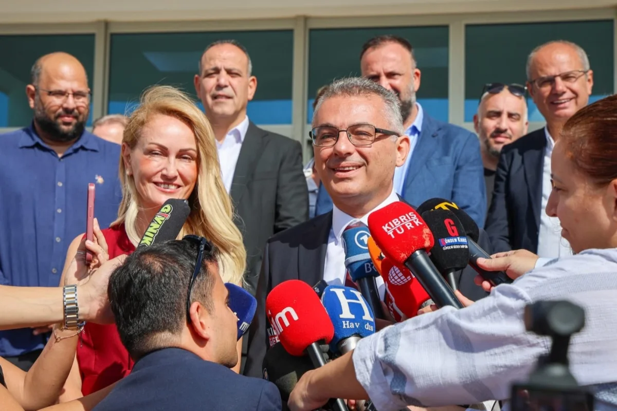 KKTC’nin 6. Cumhurbaşkanı Tufan Erhürman mazbatasını aldı, yemin 24 Ekim’de