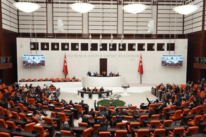 TBMM, Irak ve Suriye Tezkeresini 3 Yıl Uzattı