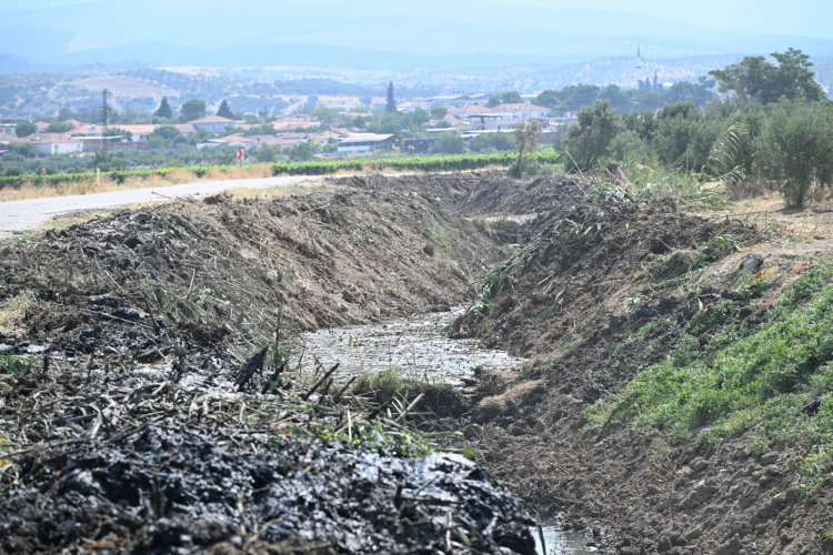 Gümülceli’de Olası Taşkınlara Karşı Önlem Alındı

