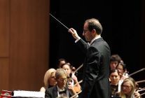 istanbul devlet senfoni orkestrasi denizbank konserlerinde cumhuriyet coskusu yasandi