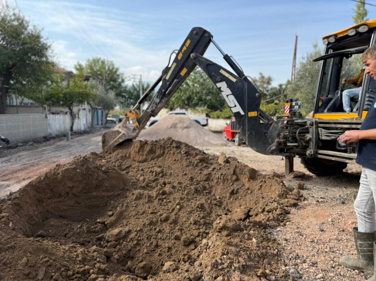 Soma Belediyesi İlçenin Altyapı ve Üstyapısını Yeniliyor